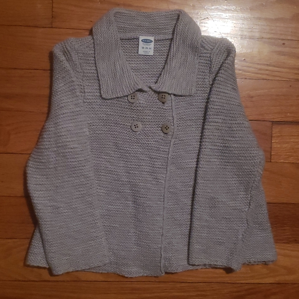 Old navy sweater